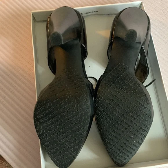 Calvin Klein NWOT stylish black heels. Black leather - Picture 8 of 11